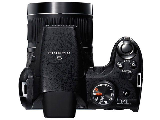 Câmera Digital Fujifilm Finepix S4000 14MP LCD 3” - Zoom Óptico